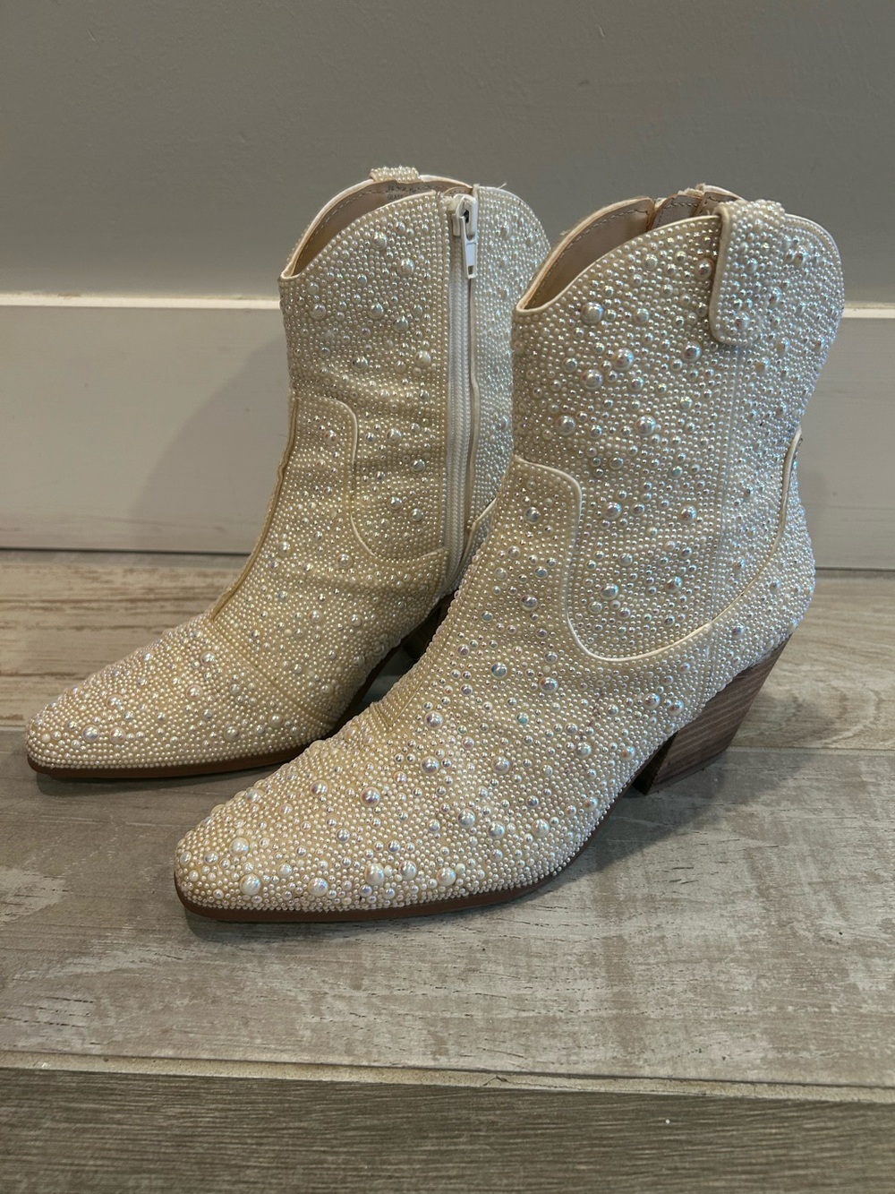 Betsey Johnson Diva Cowboy Western Boots Size 7 Glass Beads Statement